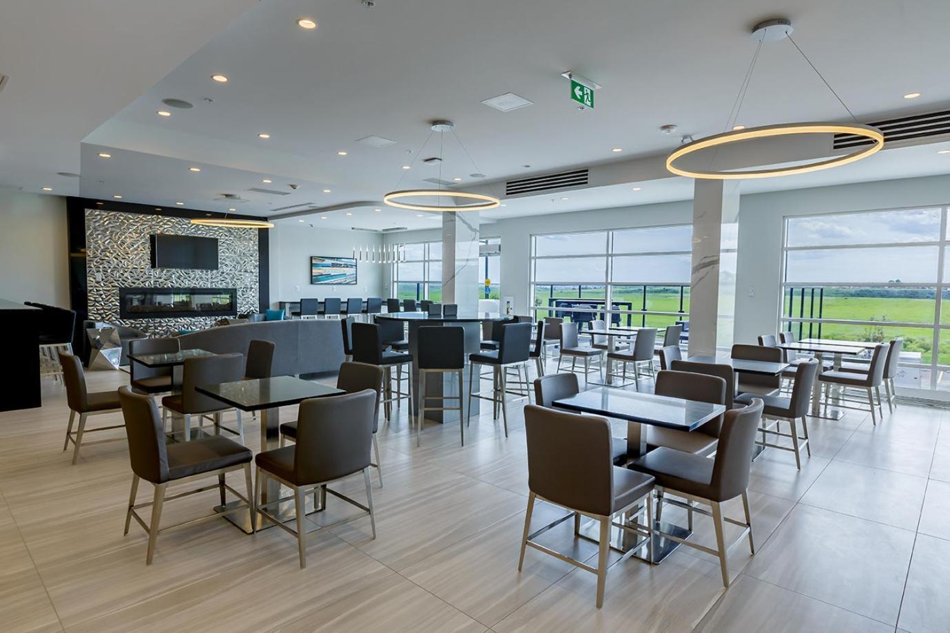 Executive Residency By Best Western Calgary City View North Eksteriør billede
